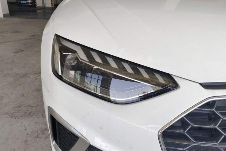 Used Audi A4L 2020 40 TFSI Fashion Dynamic Model Right Front Headlight
