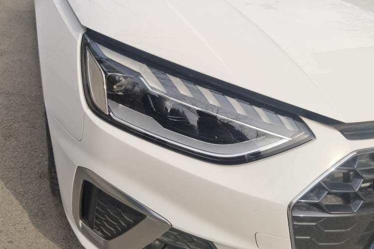 Used Audi A4L 2020 40 TFSI Fashion Dynamic Model Right Front Headlight