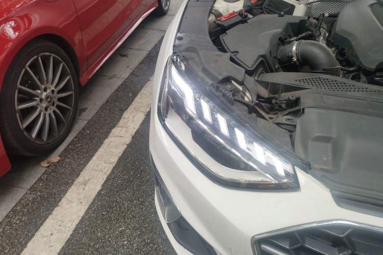 Used Audi A4L 2020 40 TFSI Fashion Dynamic Model Right Front Headlight