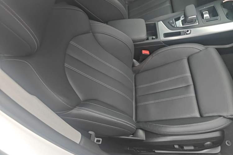 Used Audi A4L 2020 40 TFSI Fashion Dynamic Model Right Front Seat
