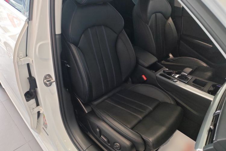 Used Audi A4L 2020 40 TFSI quattro Luxury Dynamic Model Right Front Seat