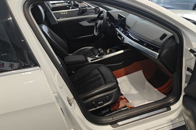 Used Audi A4L 2020 40 TFSI Luxury Prestige Edition Right Front Seat