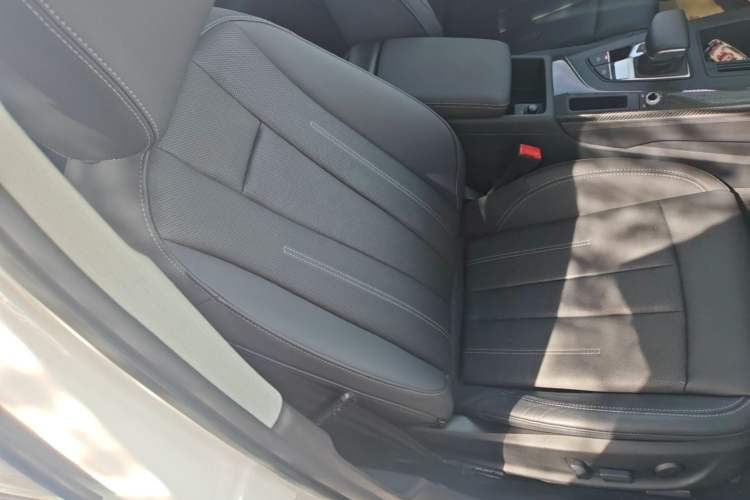 Used Audi A4L 2020 40 TFSI Fashionable and Elegant Model Right Front Seat
