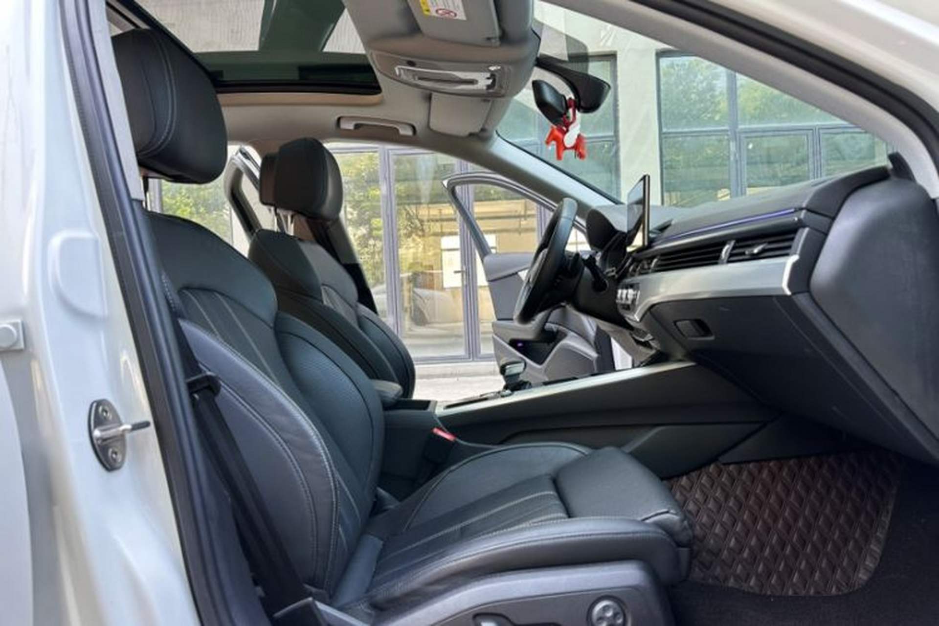 Used Audi A4L 2020 40 TFSI Fashion Dynamic Model Right Front Seat