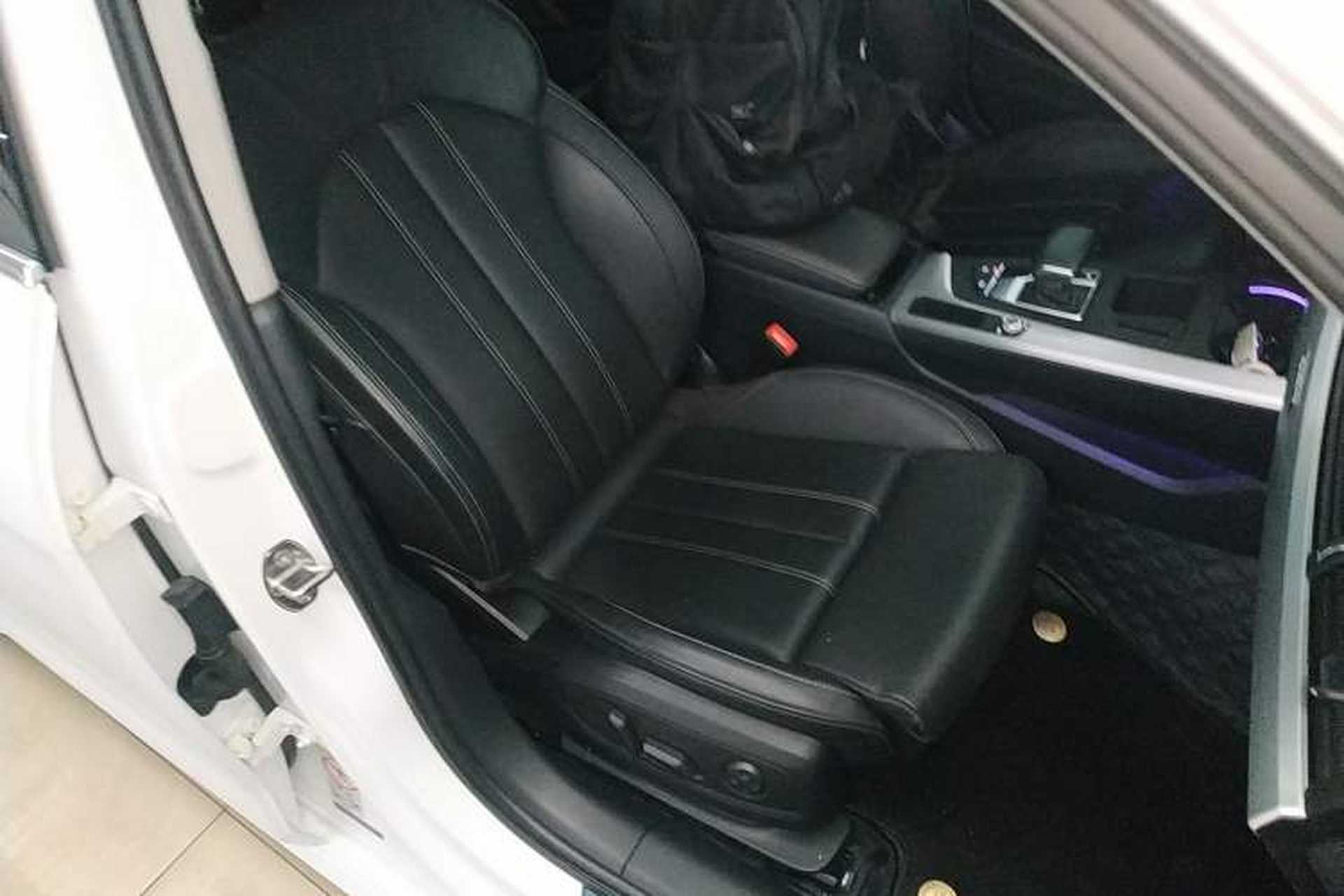 Used Audi A4L 2020 40 TFSI quattro Luxury Dynamic Model Right Front Seat