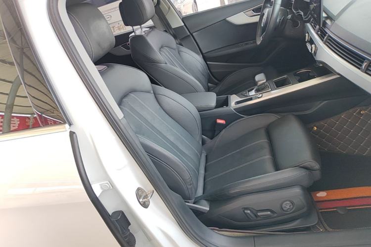 Used Audi A4L 2020 40 TFSI Luxury Dynamic Model Right Front Seat