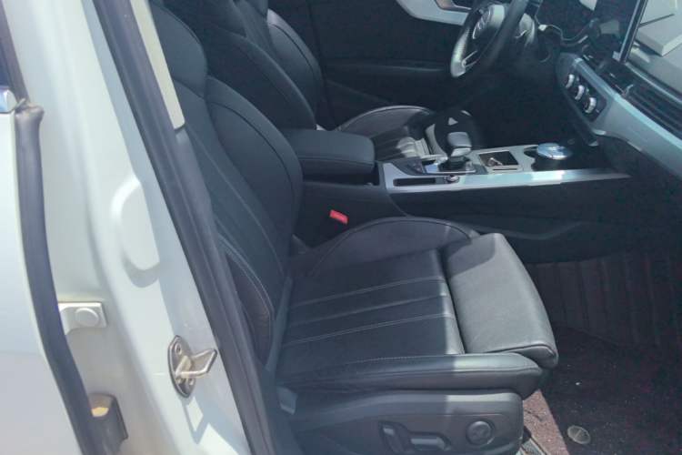 Used Audi A4L 2020 40 TFSI Fashion Dynamic Model Right Front Seat