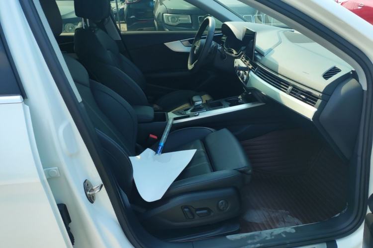 Used Audi A4L 2020 40 TFSI Fashion Dynamic Model Right Front Seat