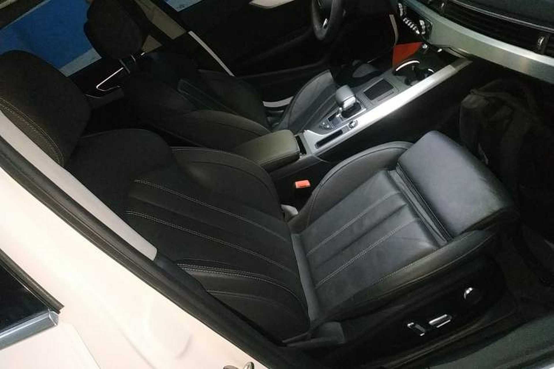 Used Audi A4L 2020 40 TFSI Luxury Dynamic Model Right Front Seat