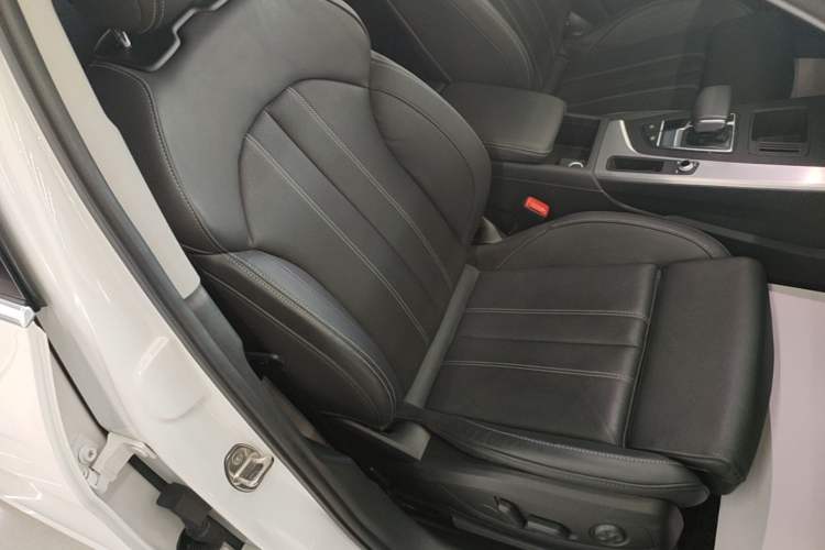 Used Audi A4L 2020 40 TFSI Fashion Dynamic Model Right Front Seat