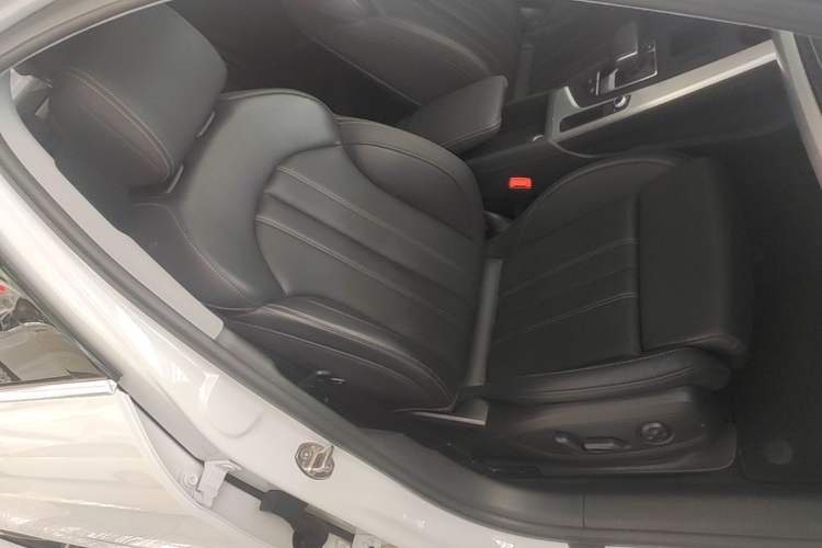 Used Audi A4L 2020 40 TFSI Fashion Dynamic Model Right Front Seat