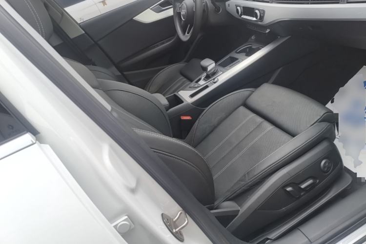 Used Audi A4L 2020 40 TFSI Luxury Dynamic Model Right Front Seat