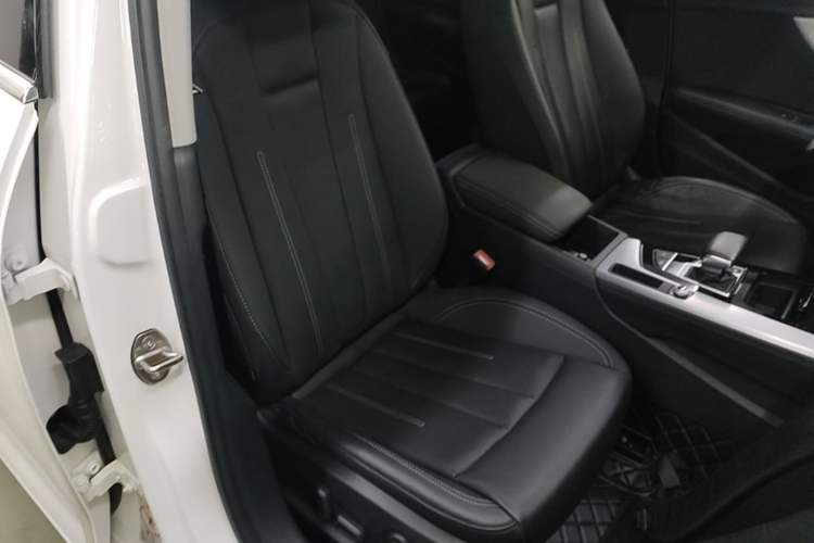 Used Audi A4L 2020 40 TFSI Luxury Prestige Edition Right Front Seat