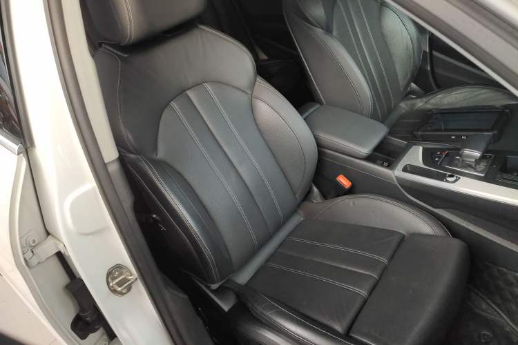 Used Audi A4L 2020 40 TFSI Fashion Dynamic Model Right Front Seat