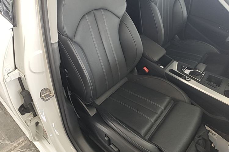 Used Audi A4L 2020 40 TFSI Fashion Dynamic Model Right Front Seat