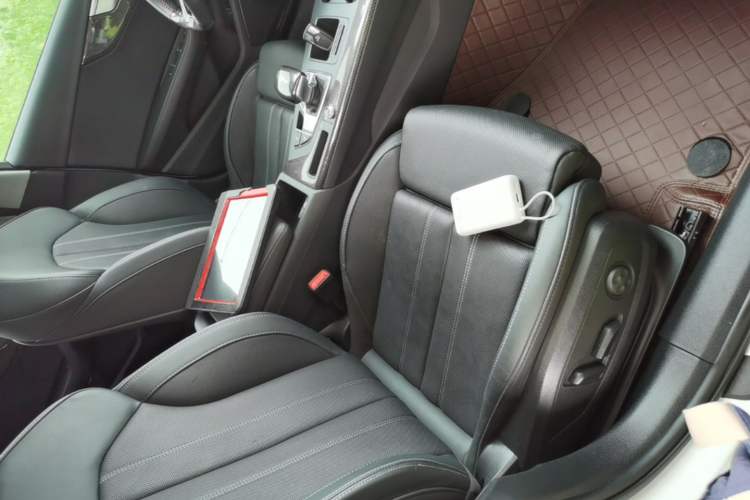 Used Audi A4L 2020 40 TFSI Fashion Dynamic Model Right Front Seat