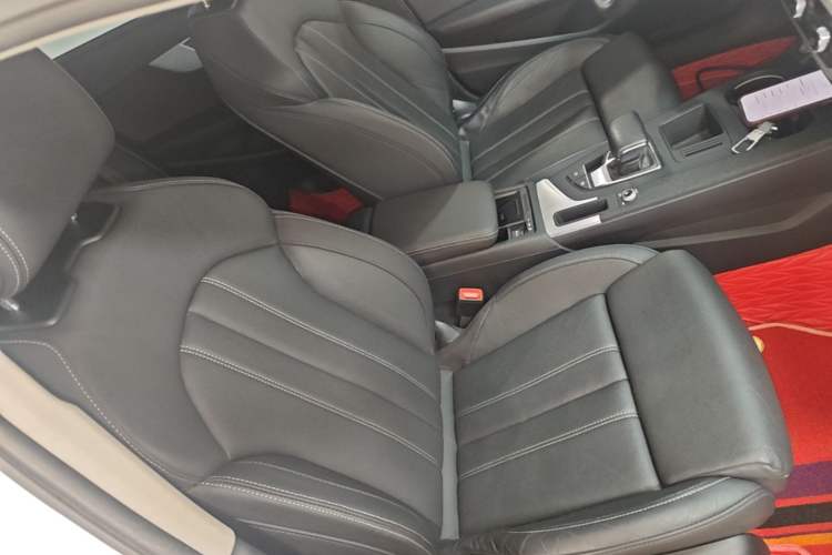 Used Audi A4L 2020 40 TFSI Fashion Dynamic Model Right Front Seat
