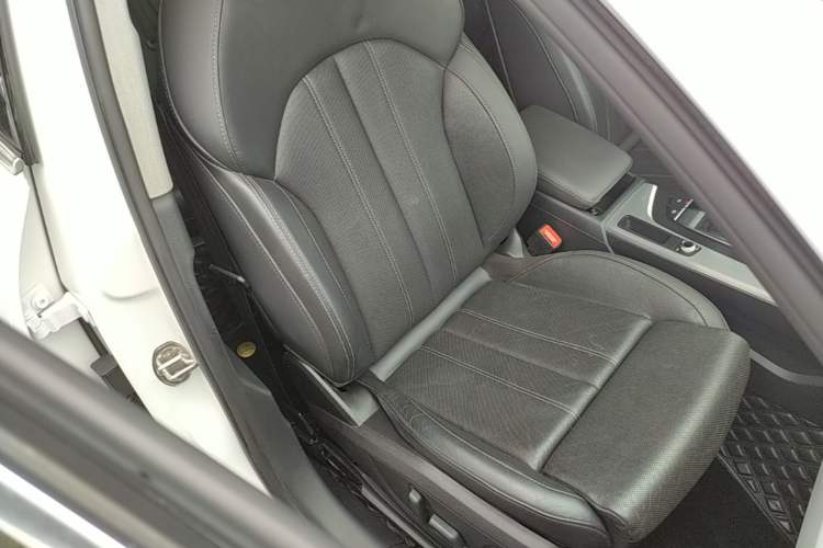 Used Audi A4L 2020 40 TFSI Fashion Dynamic Model Right Front Seat