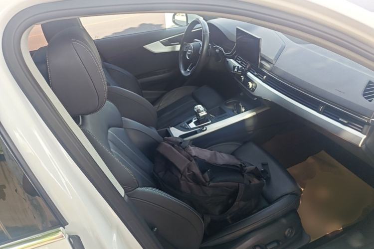 Used Audi A4L 2020 40 TFSI Fashion Dynamic Model Right Front Seat