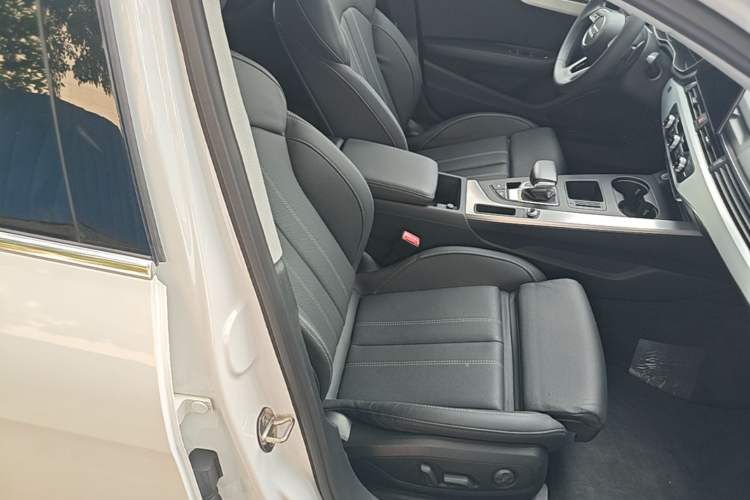 Used Audi A4L 2020 40 TFSI Fashion Dynamic Model Right Front Seat