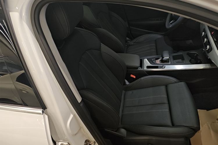 Used Audi A4L 2020 40 TFSI Fashion Dynamic Model Right Front Seat