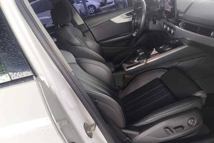 Used Audi A4L 2020 40 TFSI Fashion Dynamic Model Right Front Seat
