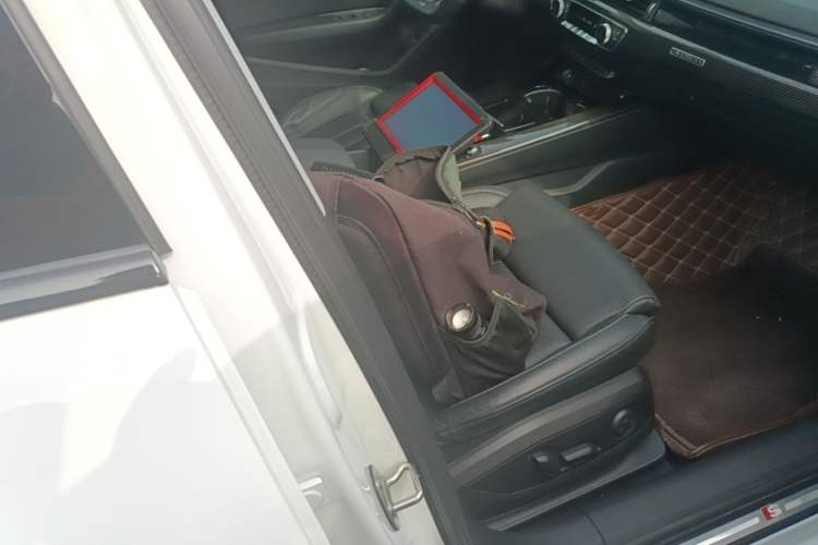 Used Audi A4L 2020 40 TFSI quattro Luxury Dynamic Model Right Front Seat