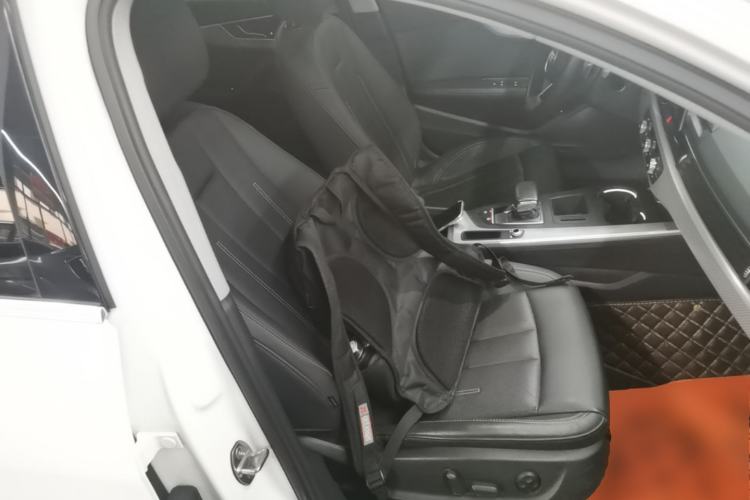 Used Audi A4L 2020 40 TFSI Fashionable and Elegant Model Right Front Seat