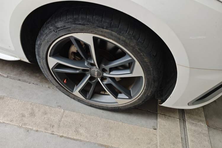 Used Audi A4L 2020 40 TFSI Fashion Dynamic Model Right Front Wheel Hub