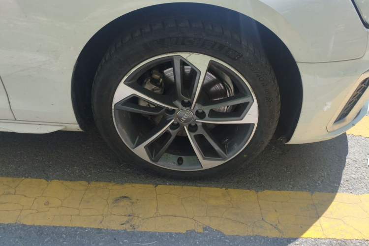 Used Audi A4L 2020 40 TFSI Fashion Dynamic Model Right Front Wheel Hub
