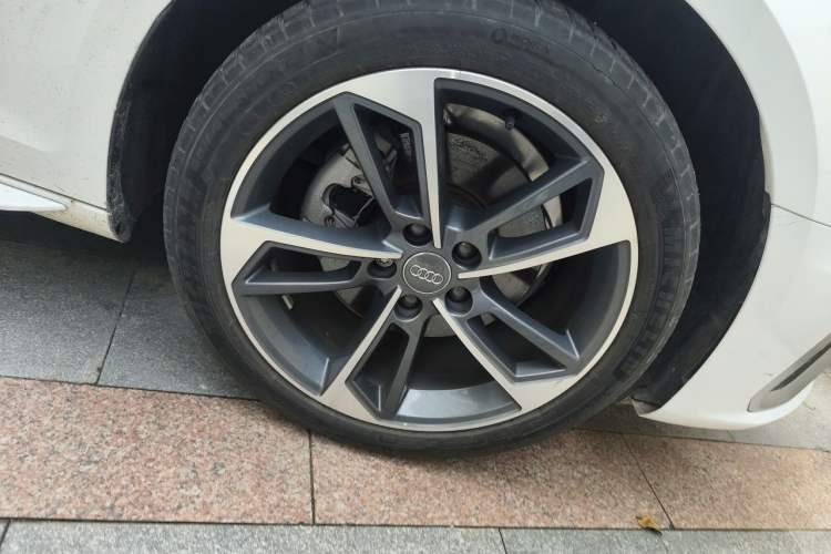 Used Audi A4L 2020 40 TFSI Fashion Dynamic Model Right Front Wheel Hub