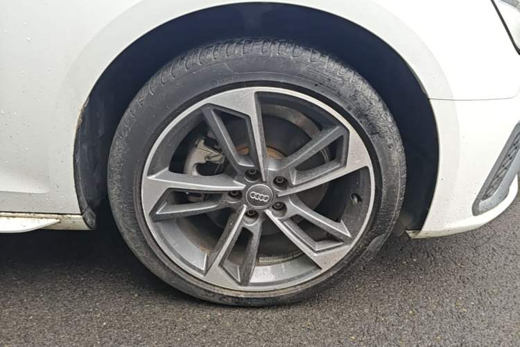 Used Audi A4L 2020 40 TFSI Fashion Dynamic Model Right Front Wheel Hub
