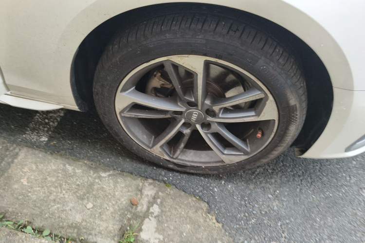 Used Audi A4L 2020 40 TFSI Fashion Dynamic Model Right Front Wheel Hub
