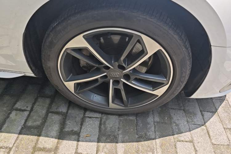 Used Audi A4L 2020 40 TFSI Fashion Dynamic Model Right Front Wheel Hub