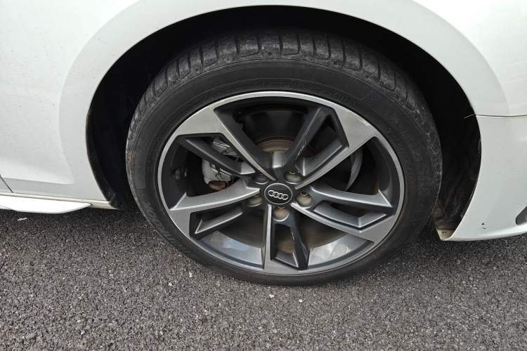 Used Audi A4L 2020 40 TFSI Fashion Dynamic Model Right Front Wheel Hub