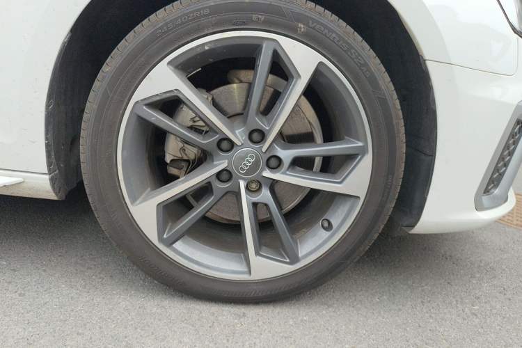 Used Audi A4L 2020 40 TFSI Fashion Dynamic Model Right Front Wheel Hub