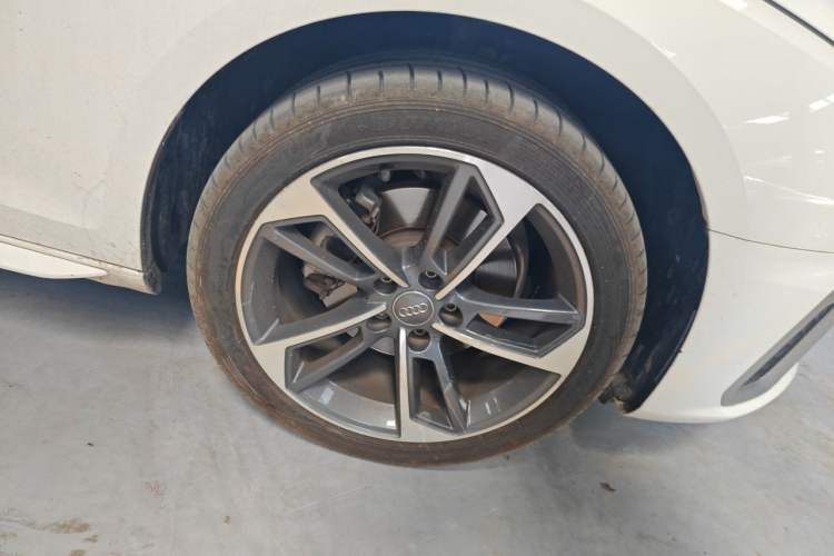 Used Audi A4L 2020 40 TFSI Fashion Dynamic Model Right Front Wheel Hub