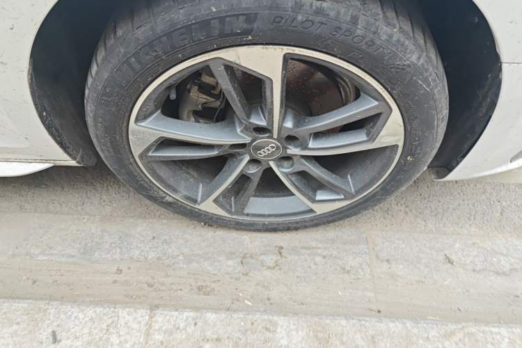 Used Audi A4L 2020 40 TFSI Fashion Dynamic Model Right Front Wheel Hub