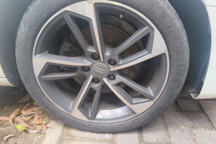 Used Audi A4L 2020 40 TFSI Fashion Dynamic Model Right Front Wheel Hub