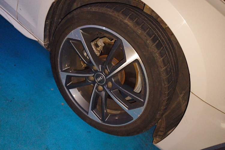 Used Audi A4L 2020 40 TFSI Fashion Dynamic Model Right Front Wheel Hub