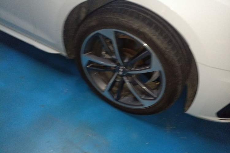 Used Audi A4L 2020 40 TFSI Fashion Dynamic Model Right Front Wheel Hub