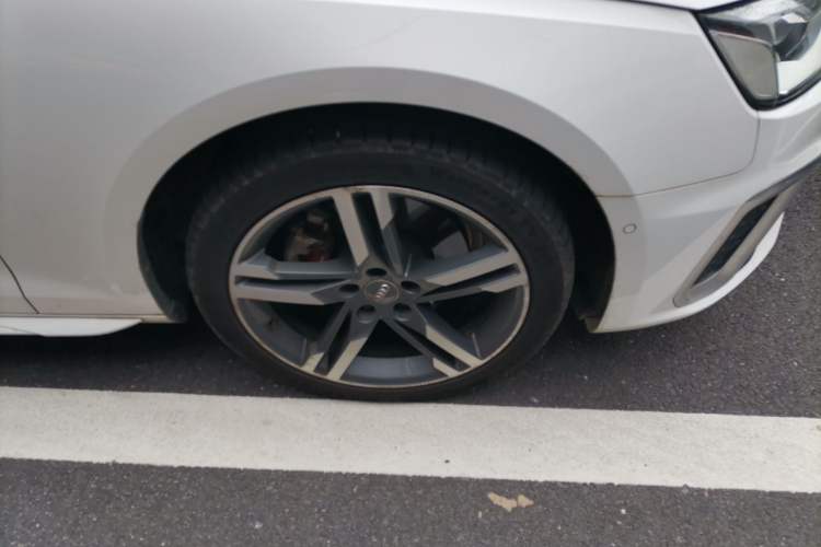 Used Audi A4L 2020 40 TFSI Luxury Dynamic Model Right Front Wheel Hub