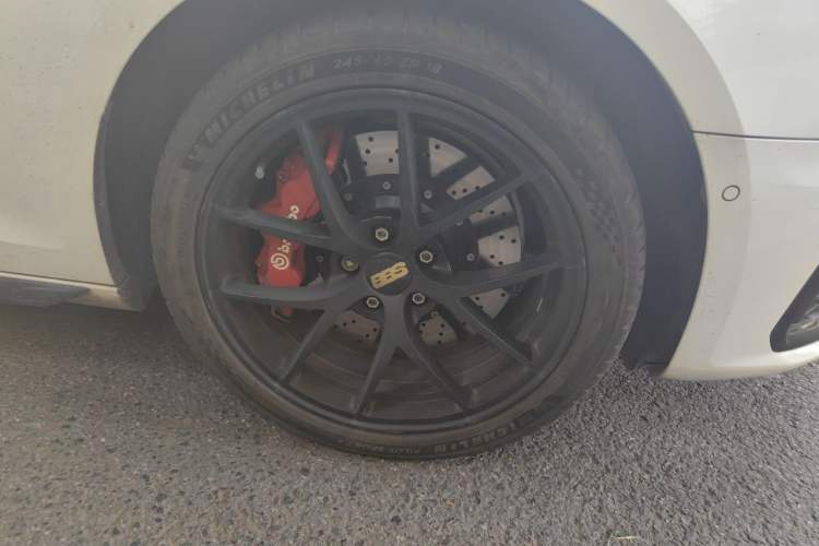 Used Audi A4L 2020 40 TFSI Luxury Dynamic Model Right Front Wheel Hub