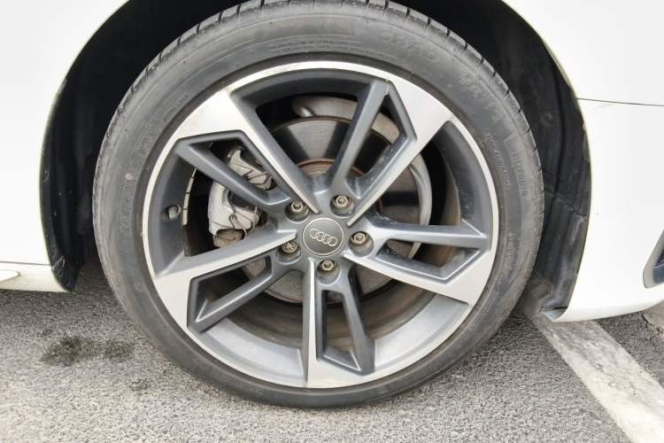 Used Audi A4L 2020 40 TFSI Fashion Dynamic Model Right Front Wheel Hub