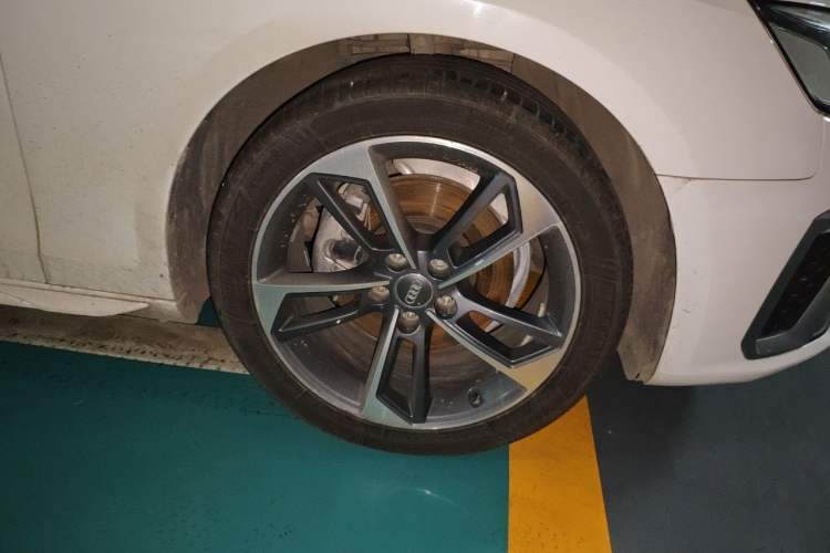Used Audi A4L 2020 40 TFSI Fashion Dynamic Model Right Front Wheel Hub