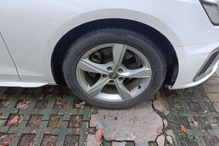Used Audi A4L 2020 35 TFSI Fashion Dynamic Model Right Front Wheel Hub