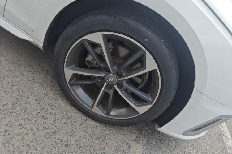 Used Audi A4L 2020 40 TFSI Fashion Dynamic Model Right Front Wheel Hub