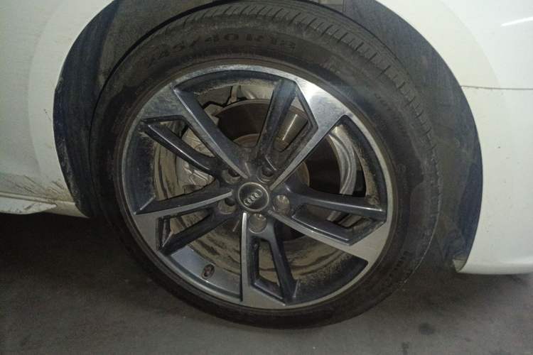 Used Audi A4L 2020 40 TFSI Fashion Dynamic Model Right Front Wheel Hub