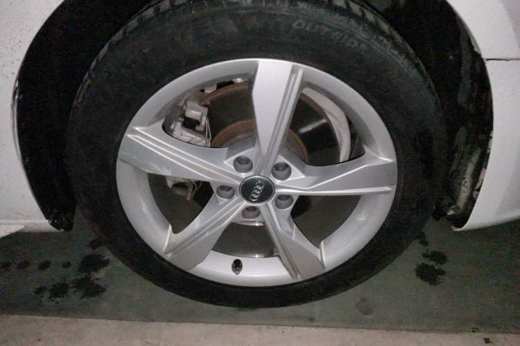 Used Audi A4L 2020 35 TFSI Fashion Dynamic Model Right Front Wheel Hub