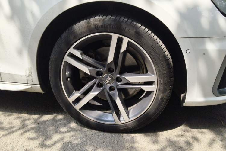 Used Audi A4L 2020 40 TFSI Fashion Dynamic Model Right Front Wheel Hub